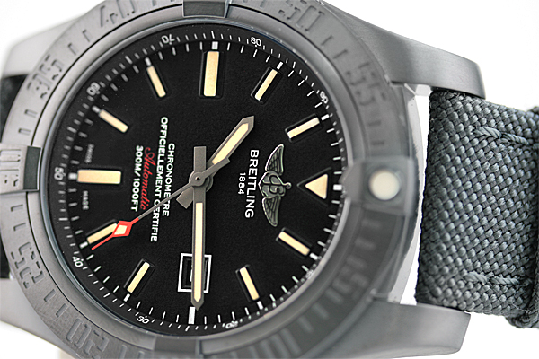 ֥饤ȥ (BREITLING) ٥󥸥㡼 ֥åС ֥å / AVENGER BLACKBIRD BLACK STEEL [V173B12MBA]