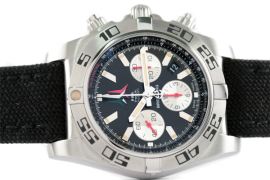 ֥饤ȥ (BREITLING) Υޥå 44 եåȥꥳ / CHRONOMAT 44 FRECCE TRICOLORI [A013BFTVRC]